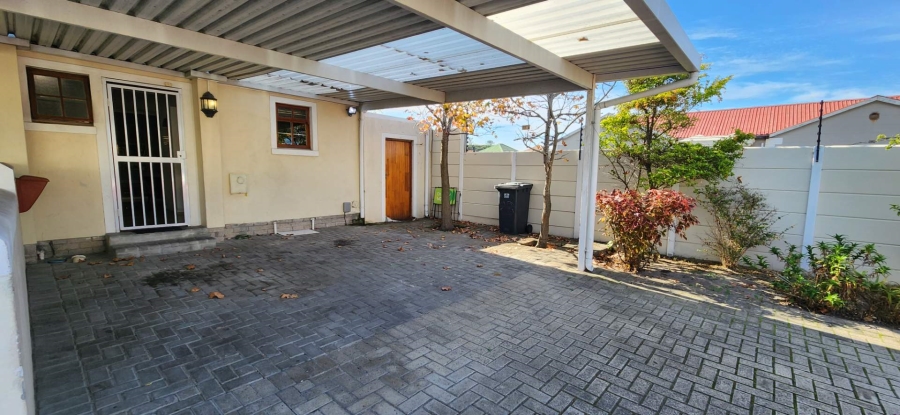 2 Bedroom Property for Sale in Wynberg Western Cape